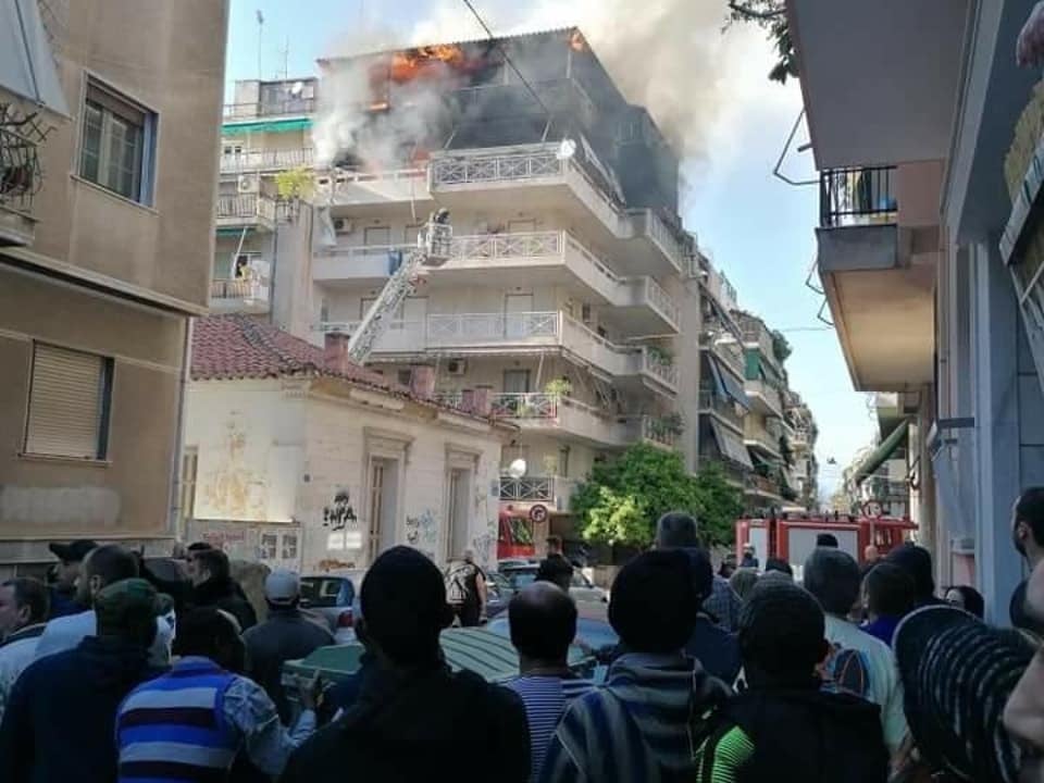 Πυρκαγιά σε διαμέρισμα πέμπτου ορόφου στα Άνω Πατήσια