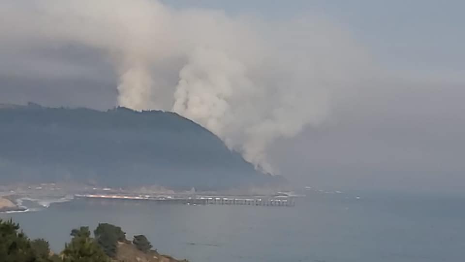 Πυρκαγιά σε παραλιακό θέρετρο στο Σαν Ντιέγκο στις ΗΠΑ 