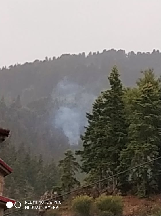 Πυρκαγιά από κεραυνό στο Ραπτόπουλο Ευρυτανίας