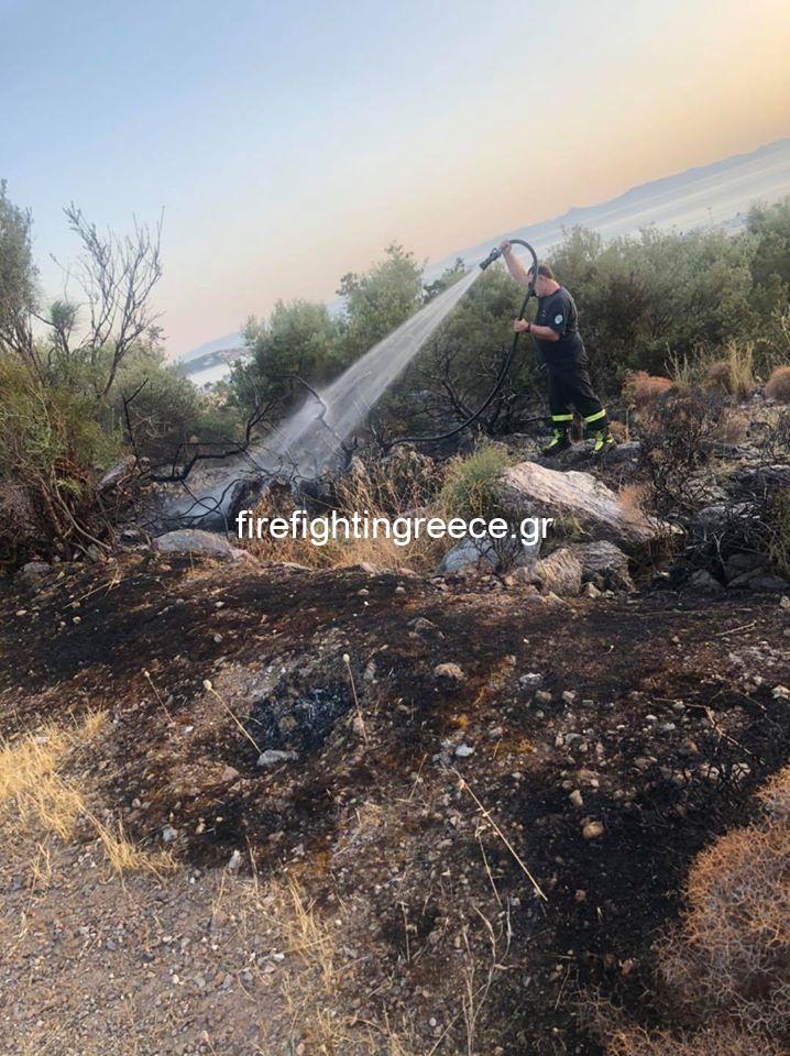 Πυρκαγιά εν υπαίθρω στη Βούλα