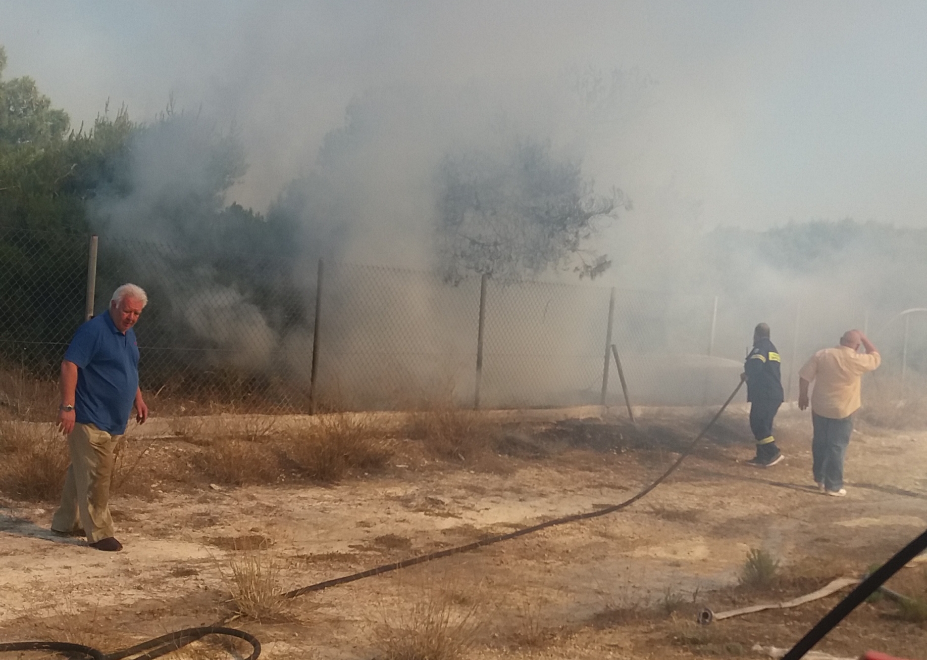 Αποκλειστικό φωτογραφικό υλικό από την πυρκαγιά στο πικπα Βούλας