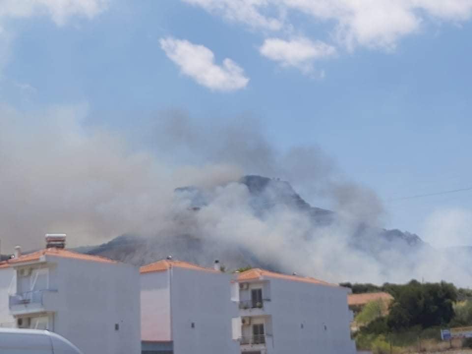 Πυρκαγιά στις Κεχριές Κορινθίας