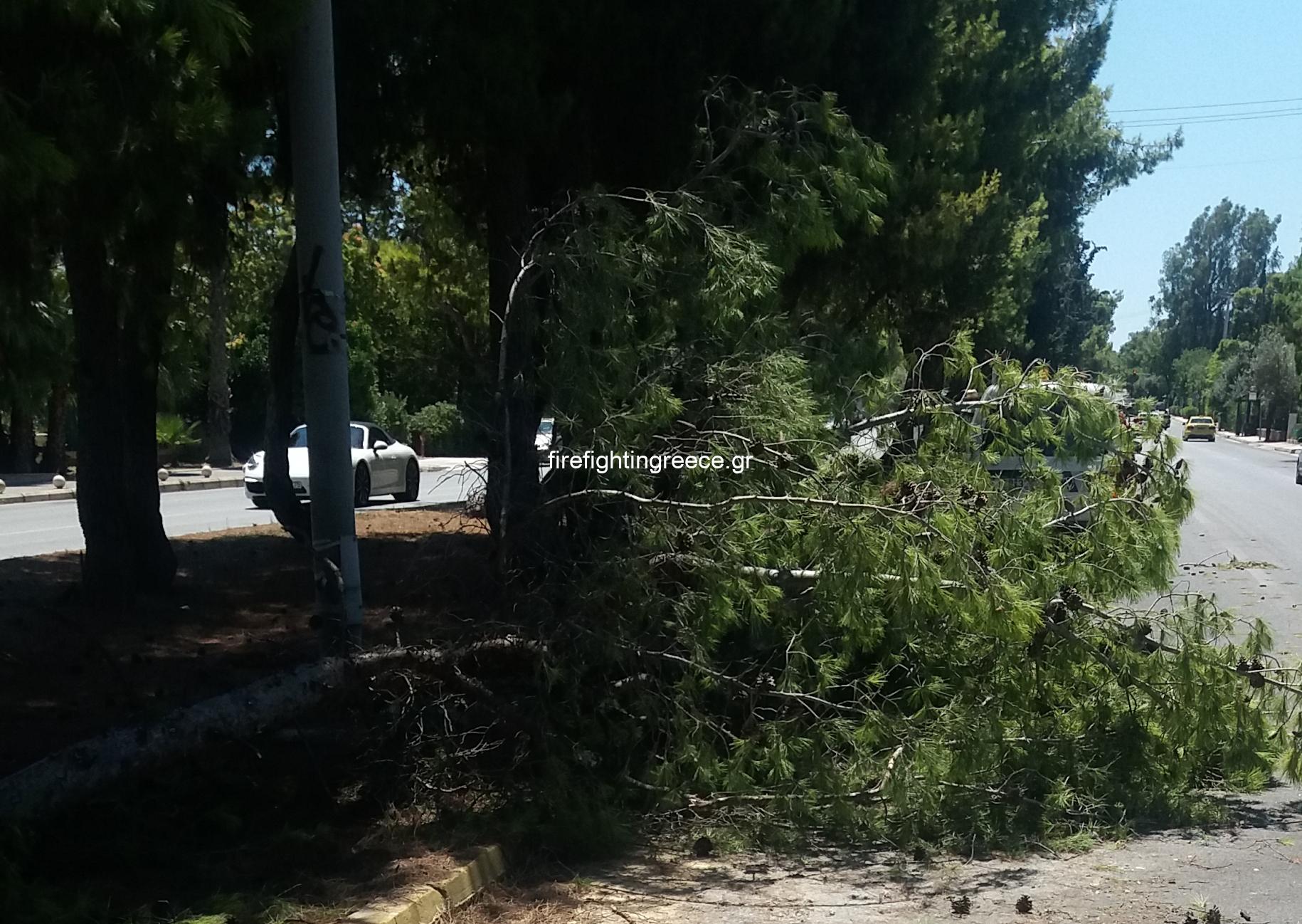 Τροχαίο στην βουλιαγμένη Αττικής