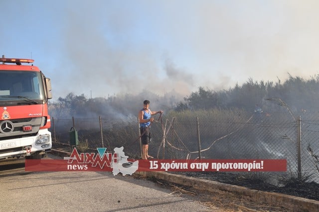 Πυρκαγιά δίπλα από τον βιολογικό Μεσολογγίου (φωτο)