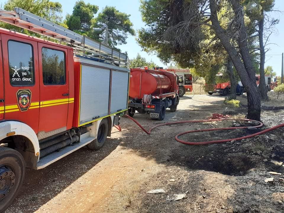 Φωτογραφικό υλικό από την πυρκαγιά στην Αγία Τριάδα Αγίου Στεφάνου