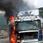 Πυρκαγιά σε φορτηγό όχημα στο 35 χλμ Ε.Ο. Αθηνών – Λαμίας, στο Πολυδένδρι Αττικής