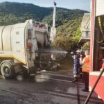 Πυρκαγιά σε απορριματοφόρο στην Γλυφάδα Αττικής