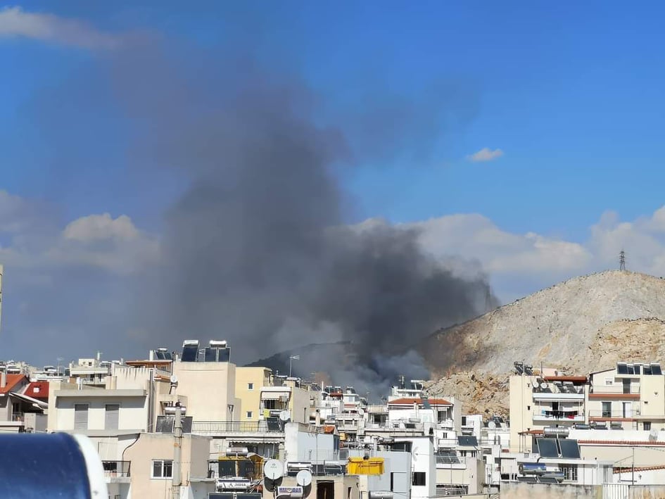 Πυρκαγιά εν υπαίθρω στο Σχιστό Κορυδαλλού