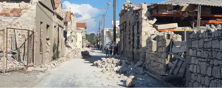 Σεισμός στη Σάμο: Τραυματισμένη ανήλικη μεταφέρεται στην Αθήνα με αεροδιακομιδή