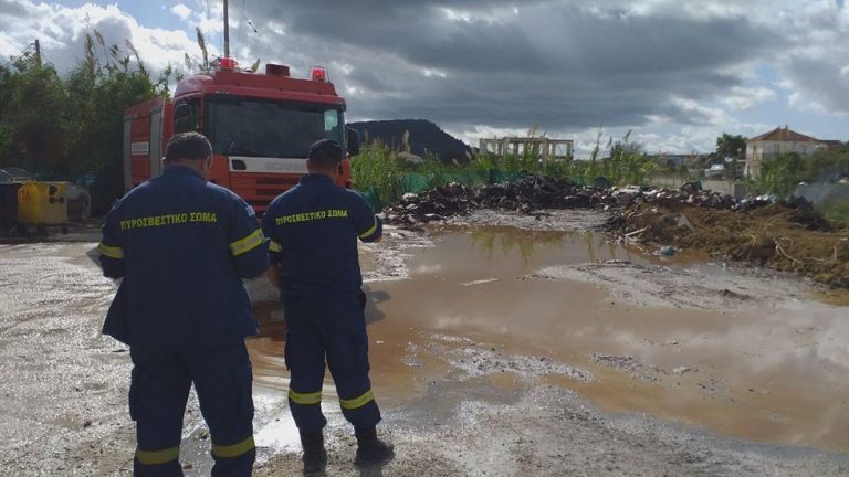 Ζάκυνθο: Τσιλιβί πυρκαγιά σε χωματερή με ογκώδη (BINTEO)