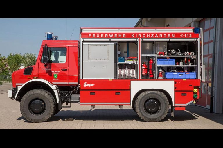 Το απόλυτο πυροσβεστικό όχημα - Unimog U 5023 (Βίντεο)