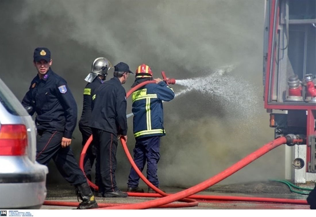 Εμπρηστική επίθεση σε κατάστημα στη Θεσσαλονίκη