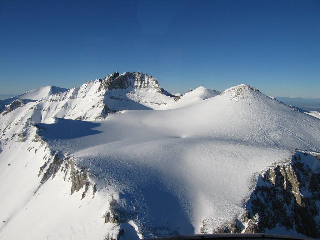 Όλυμπος: Χωρίς τις αισθήσεις του εντοπίστηκε οι δύο ορειβάτες που καταπλακώθηκαν από χιονοστιβάδα