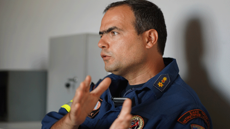 Ο πυροσβέστης Νικόλαος Παπαλεωνίδας - ο «Ίκαρος» της 3ης ΕΜΑΚ Κρήτης μιλάει για τα drones