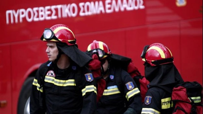 Πτώση άνδρα σε τέντα 1ου ορόφου στο Αιγάλεω Αττικής Πτώση άνδρα σε τέντα 1ου ορόφου στο Αιγάλεω Αττικής