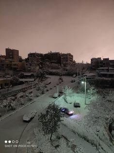 Καιρός: Χιόνια στο κέντρο της Αθήνας – Εντυπωσιακές εικόνες