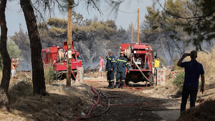 Κρητη-Μεγάλη πυρκαγιά στην περιοχή της Ροδιάς