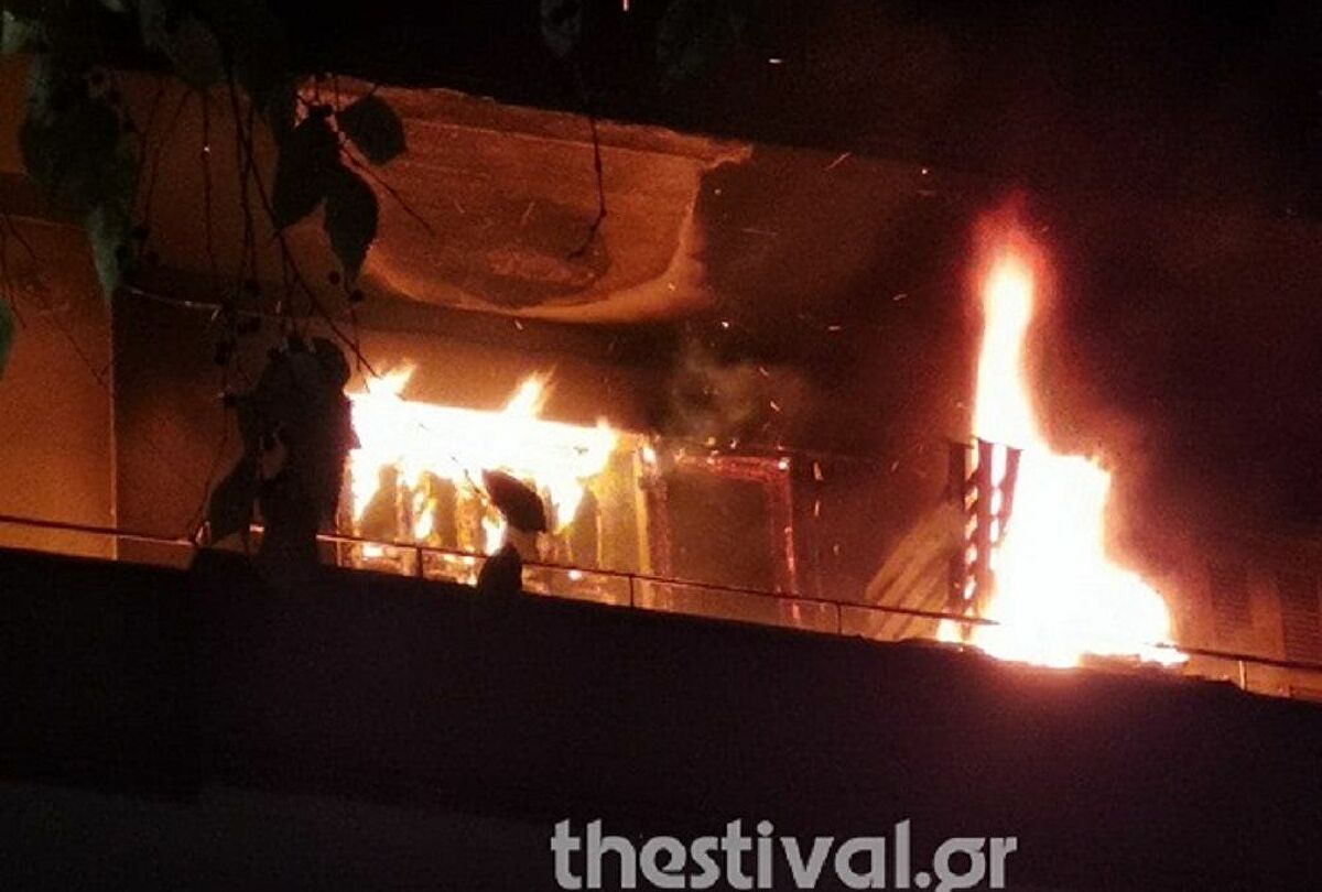 Θεσσαλονίκη: Πυρκαγιά σε διπλοκατοικία στο Αγγελοχώρι