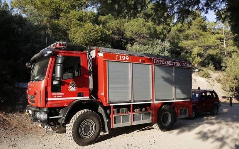 Πυροσβέστες εντόπισαν το πτώμα ενός άνδρα σε ρέμα στον Κόκκινο Μύλο.