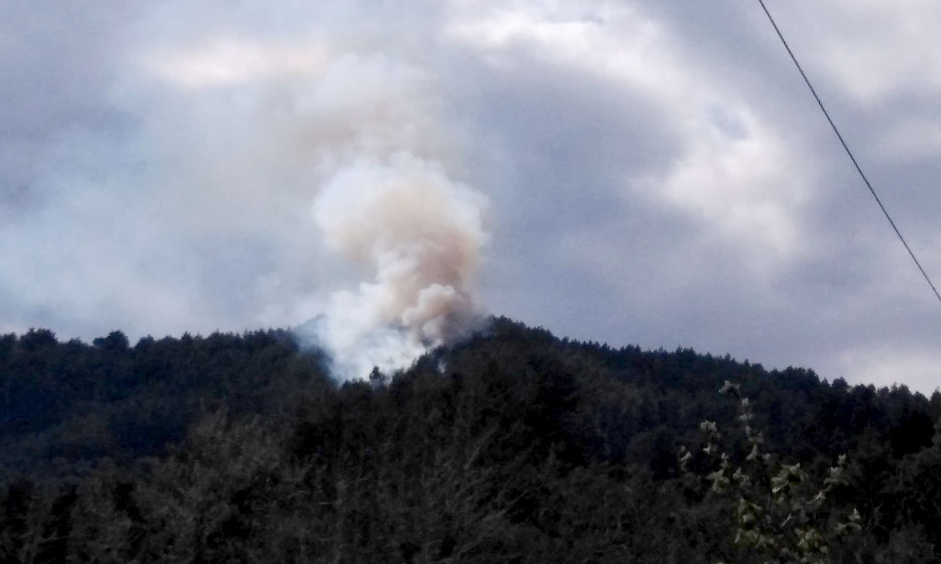 Δασική πυρκαγιά σε εξελιξη στην Αρκαδία (Φώτο και Βίντεο από το συμβάν)