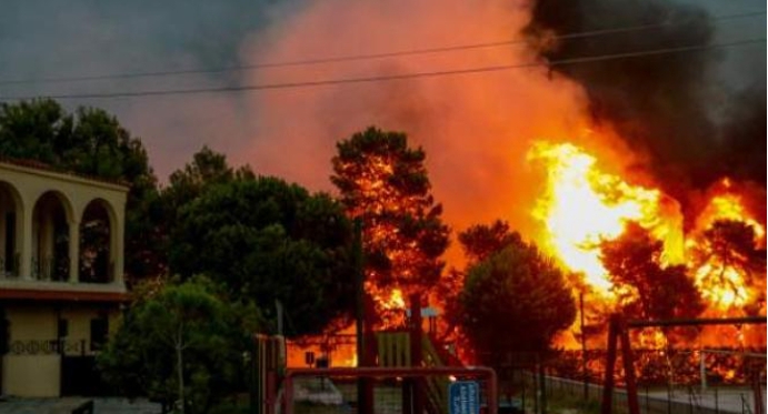 Συγκλονίζει ο πυροσβέστης που έχασε γυναίκα και παιδί στο Μάτι: «Κάθε μέρα ψάχνω το αν, αλλά δεν καταλήγω πουθενά»