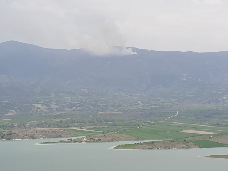 Υπό έλεγχο η πυρκαγιά στην Κοζάνη - Μεγάλη δύναμη της πυροσβεστικής στην περιοχή