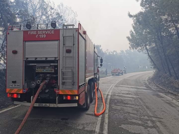 Σάμος: Υπό έλεγχο ή πυρκαγιά(φώτο)