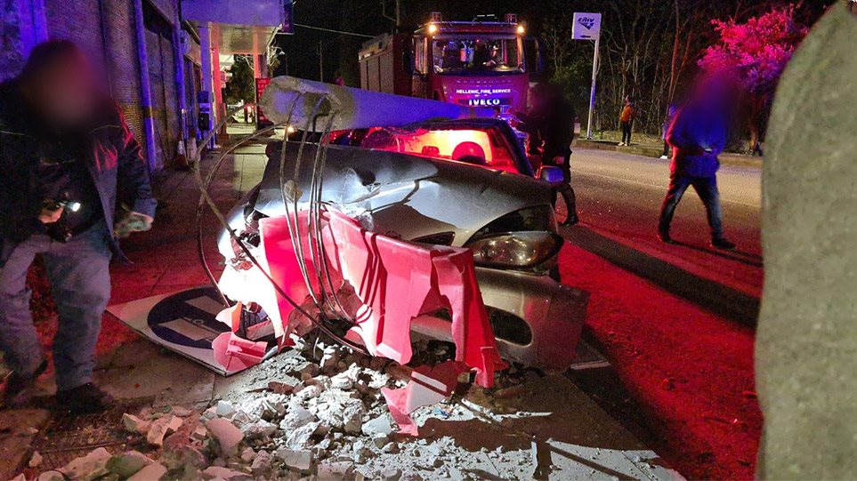 Τραγωδία στη Λαμία: 36χρονη μητέρα έπαθε ενώ οδηγούσε με τα δυο παιδιά της στο αυτοκίνητο