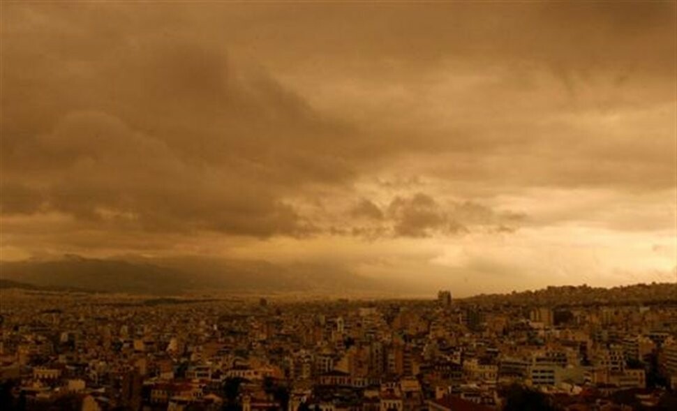 Καιρός: Κυριακή με λασποβροχές και καταιγίδες