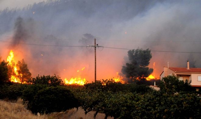 Μεγάλη προσοχή την Κυριακή 4/4 - Ευνοϊκές συνθήκες επέκτασης πυρκαγιών