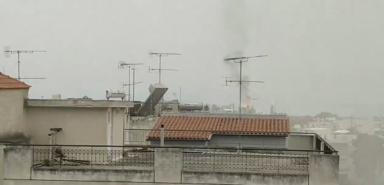 Πυρκαγιά σε οικία στην Αργυρούπολη (Φώτο)
