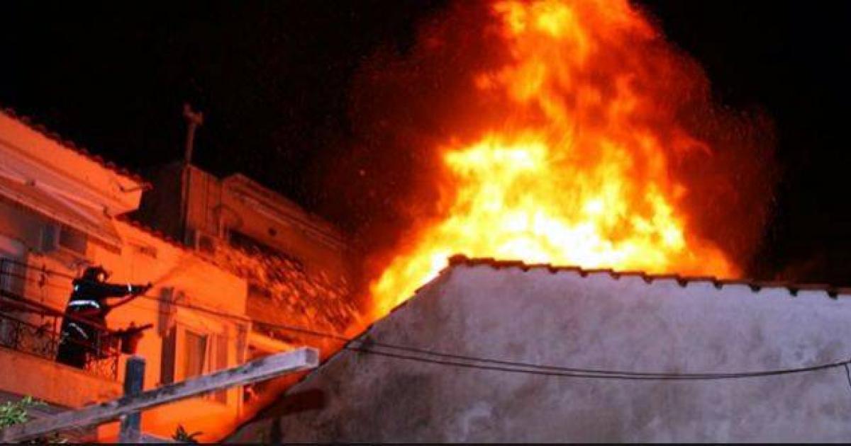 Πυρκαγιά ΤΩΡΑ σε διαμέρισμα στην Νέα Φιλαδέλφεια Αττικής Πυρκαγιά ΤΩΡΑ σε διαμέρισμα στην Νέα Φιλαδέλφεια Αττικής
