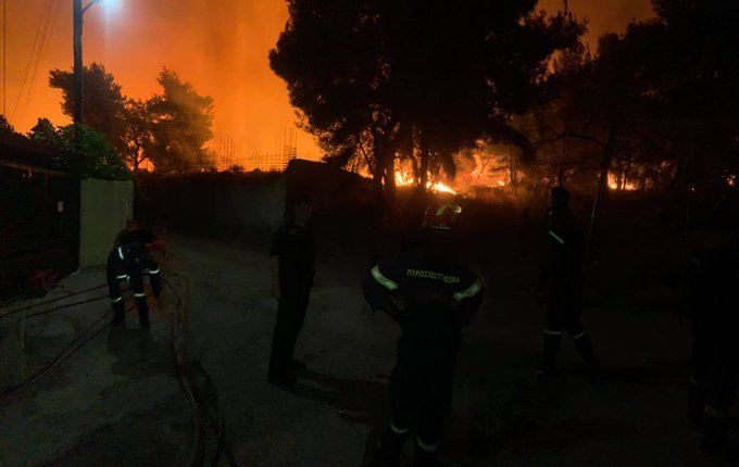 Η κόλαση του Δάντη απο την πυρκαγιά στον Σχίνο Κορινθίας - Φωτογραφικό ρεπορτάζ