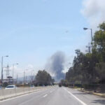 Πυρκαγιά ΤΩΡΑ σε βυτιοφόρο με επικίνδυνο υλικό στα Νεόκτιστα Ασπροπύργου.(βίντεο)
