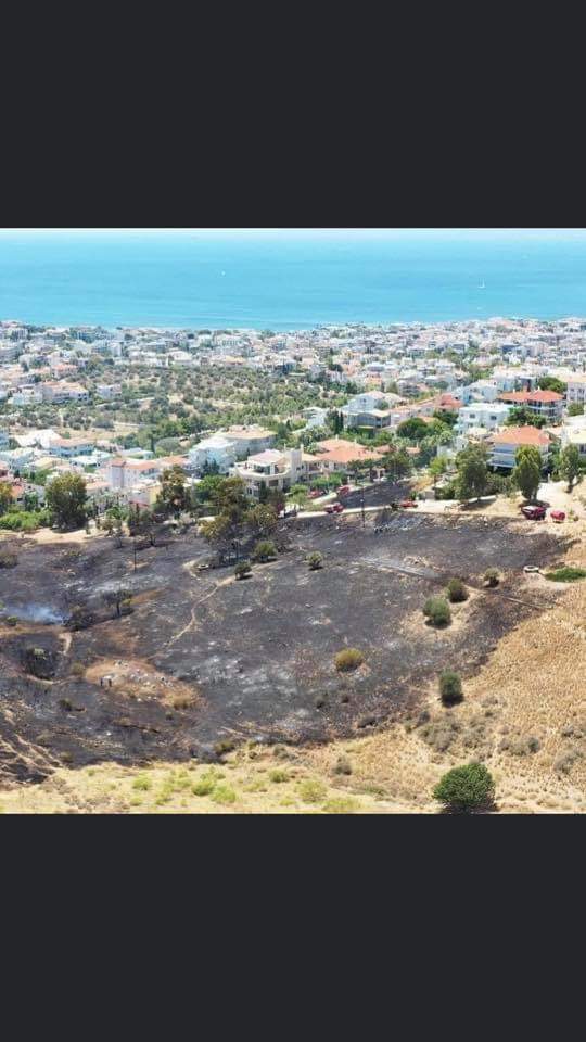 Φωτογραφικό υλικο απο την πυρκαγιά στην βούλα Αττικής