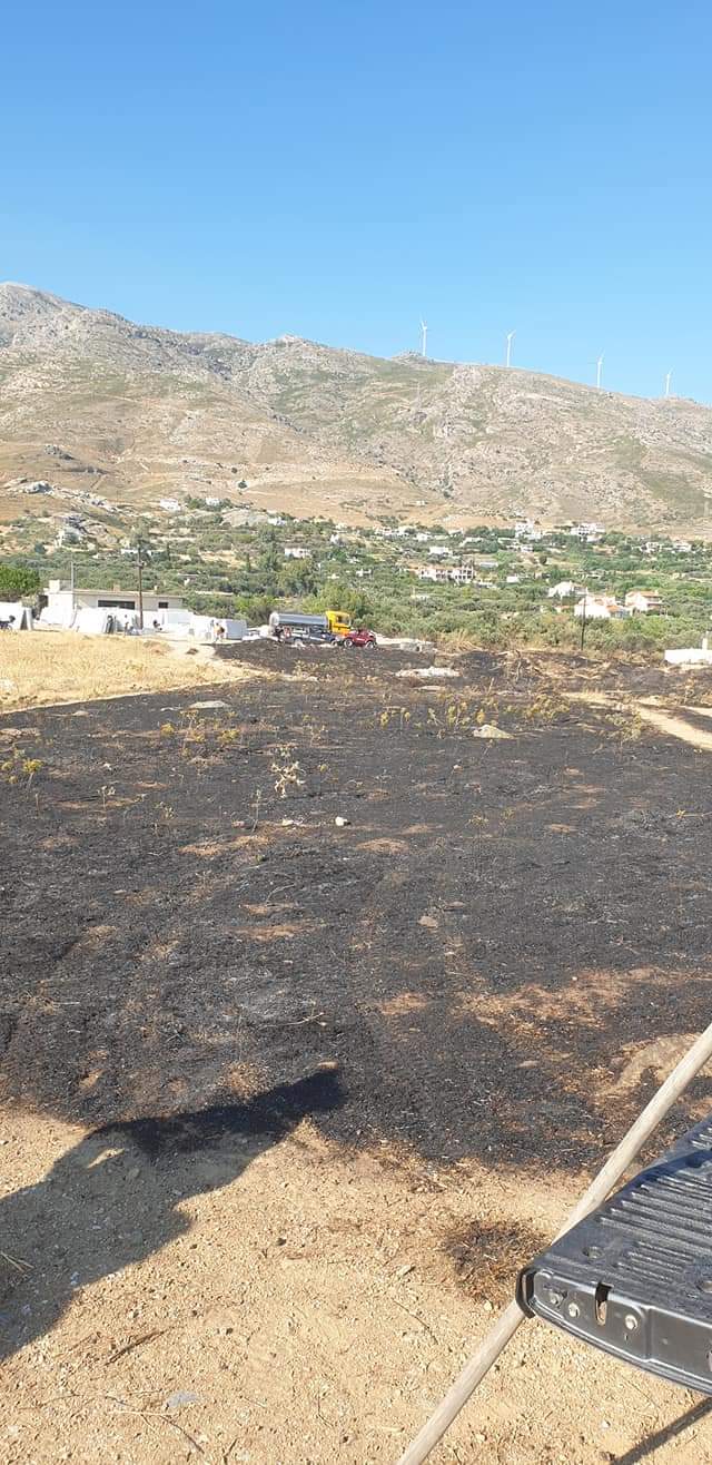 Φωτογραφικό υλικό απο την πυρκαγιά στην Κάρυστο