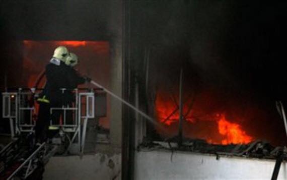 Πυρκαγιά σε εγκαταλελειμμένη οικοδομή στη Θεσσαλονίκη