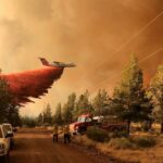 Όρεγκον: Τεράστια πυρκαγιά απειλεί τουλάχιστον 2.000 σπίτια