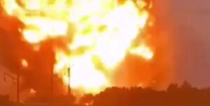 Σοκαριστικό βίντεο με έκρηξη σε αποθήκη πυρομαχικών – Εννέα οι νεκροί