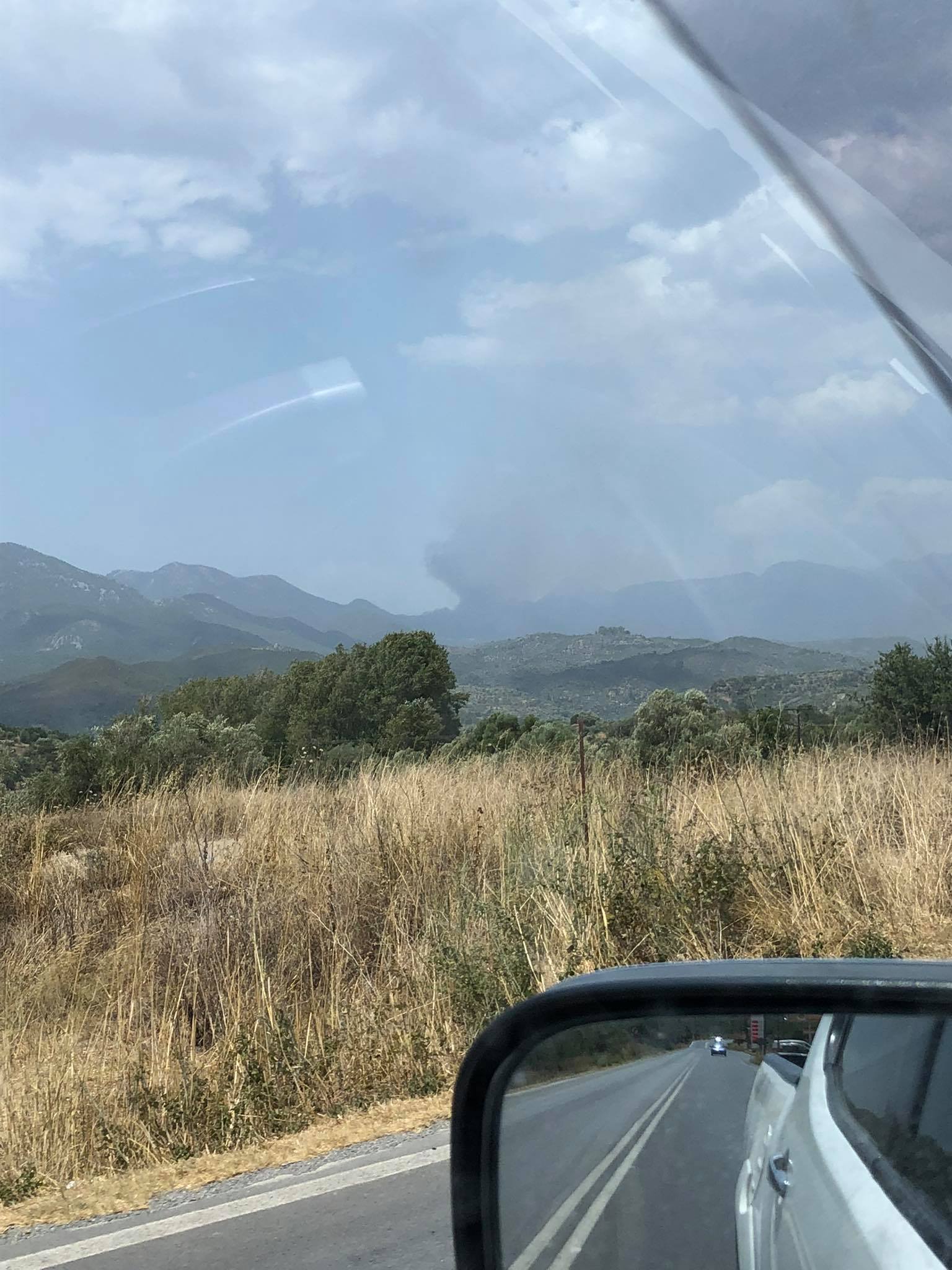 Μεγάλη πυρκαγιά ΤΩΡΑ στην Καστανιά Ανατολικής Μανης (Φώτο)