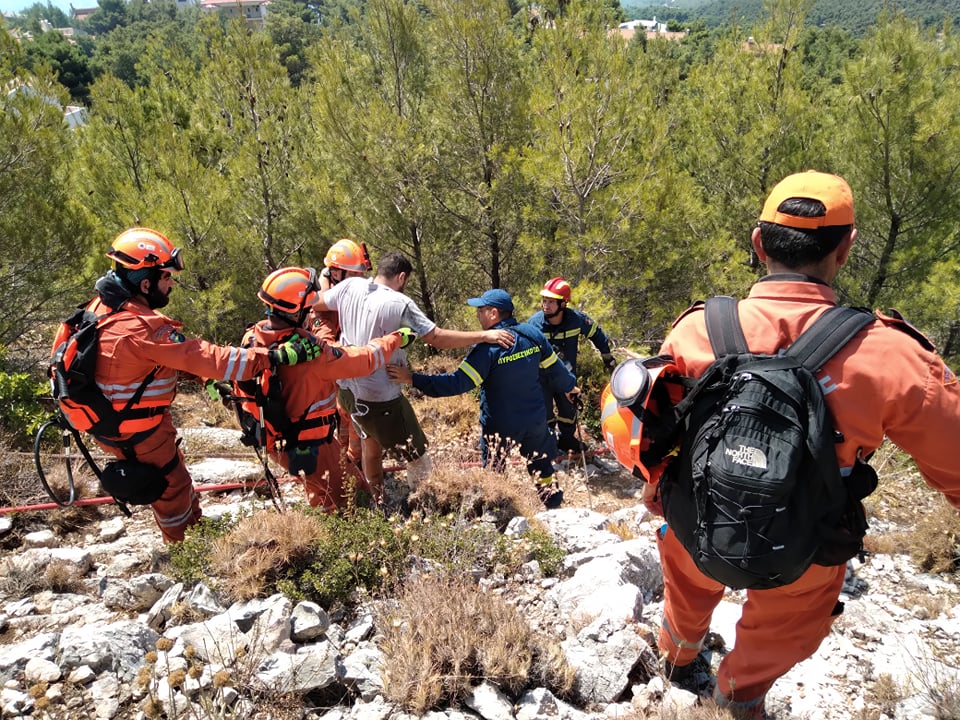 Τραυματισμός εθελοντή πολίτη στο Φλαμπούρι (Φώτο)