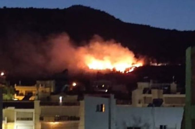 Πυρκαγιά σε δασική έκταση στην Πετρούπολη Αττικής