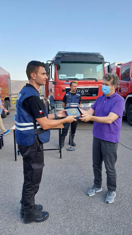 Βραβεύτηκαν οι Πολωνοί για την τεράστια συμβολή στην πυρκαγιά