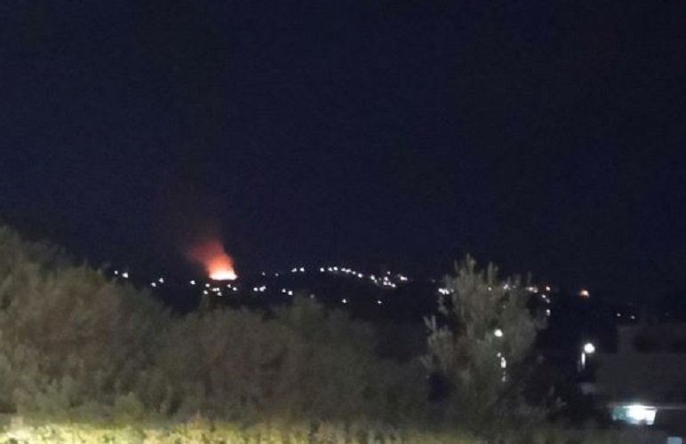 Πυρκαγιά εν υπαίθρω στον Νέο Βουτζα - Άμεση η επέμβαση της Πυροσβεστικής