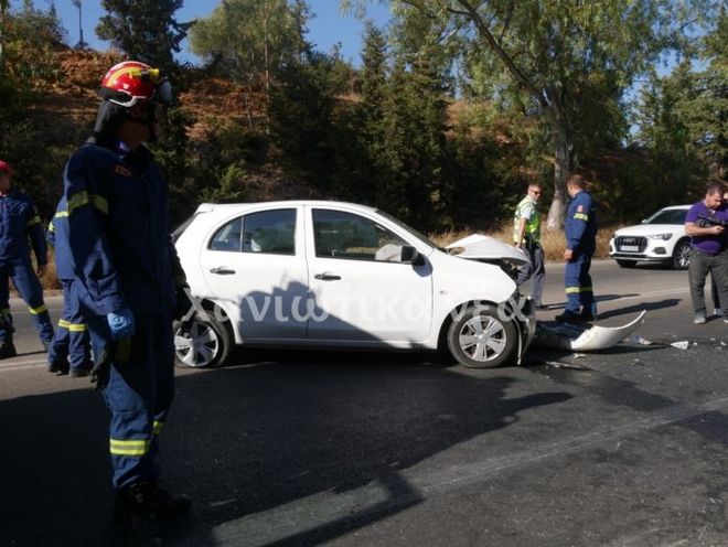 Νεκρή σε τροχαίο 52χρονη στην Κρήτη - Δυο άτομα στο νοσοκομείο