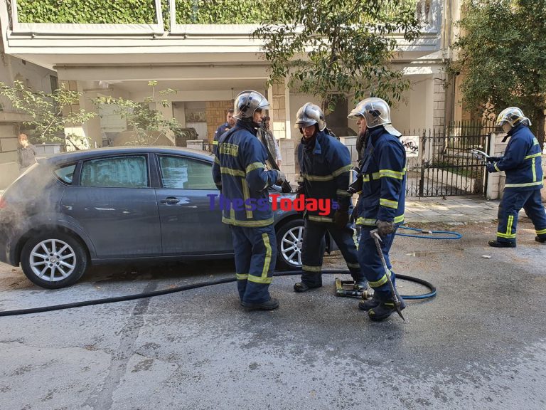 Θεσσαλονίκη: Άγνωστος έβαλε φωτιά σε ΙΧ στην Καλαμαριά – Επί τόπου η Πυροσβεστική.(φωτό)