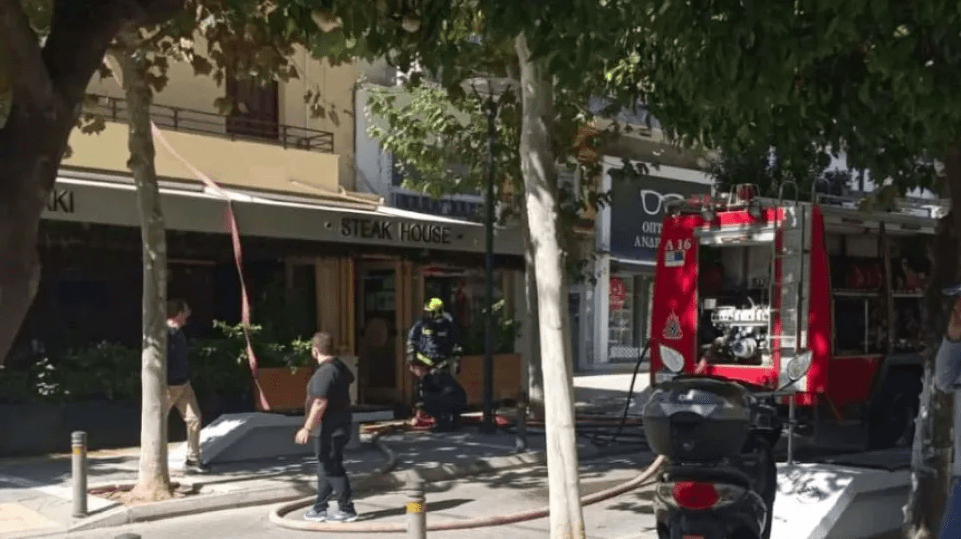 Πυρκαγιά σε εστιατόριο στο Π. Φάληρο - Προκλήθηκαν υλικές ζημιές