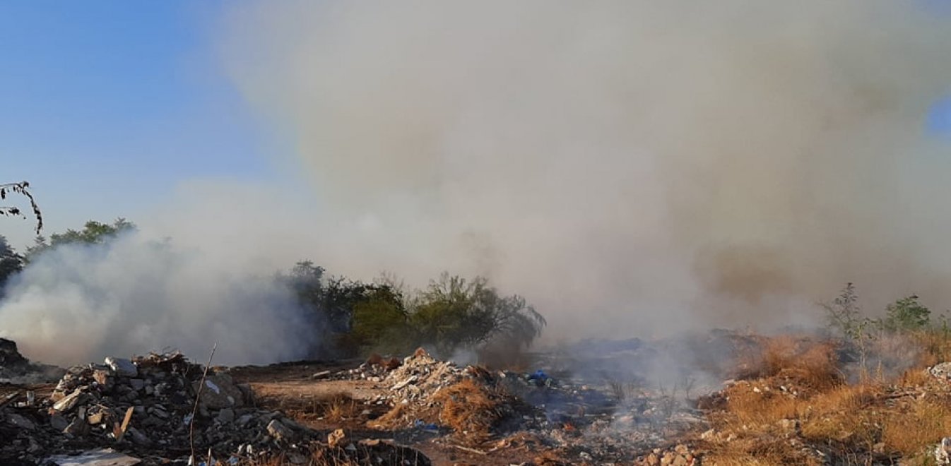 Πυρκαγιά σε απορρίμματα στη Μενεμένη Θεσσαλονίκης