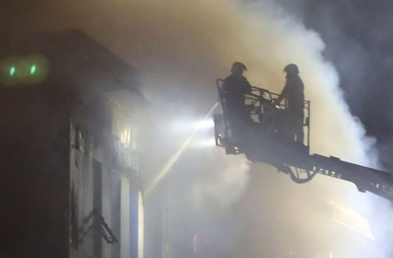 Κινητοποίηση της Πυροσβεστικής γιά πυρκαγιά σε διαμέρισμα στο Περιστέρι Αττικής