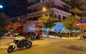 Θεσσαλονίκη: Πυρκαγιά σε διαμέρισμα στις Συκιές (φωτο)